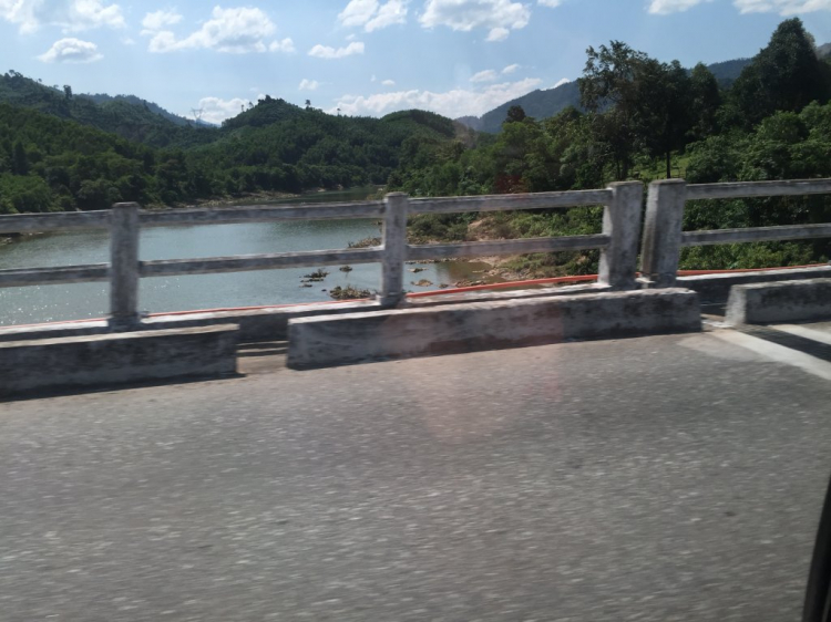 Hè Về, Chở Vợ Con Xuyên Việt. Hè Về, Chở Vợ Con Xuyên Việt.