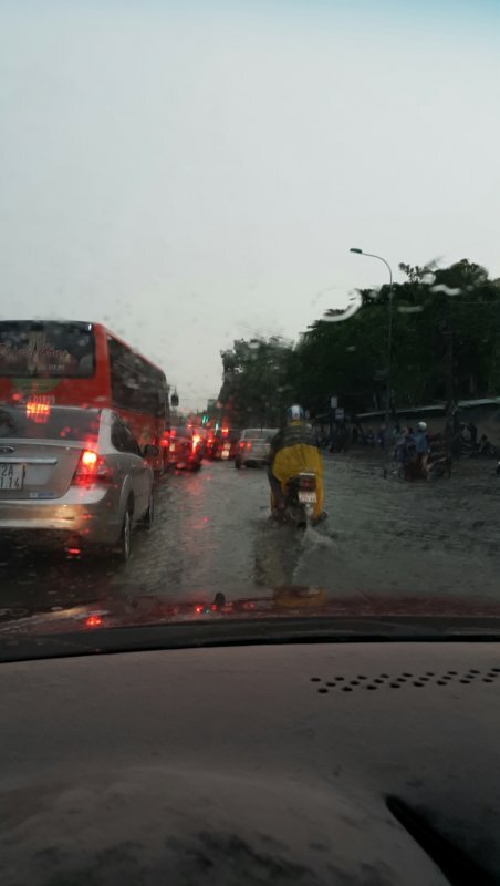 [Mưa lớn 14.6.2017] Vũng Tàu thất thủ