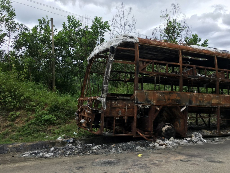 Hè Về, Chở Vợ Con Xuyên Việt. Hè Về, Chở Vợ Con Xuyên Việt.
