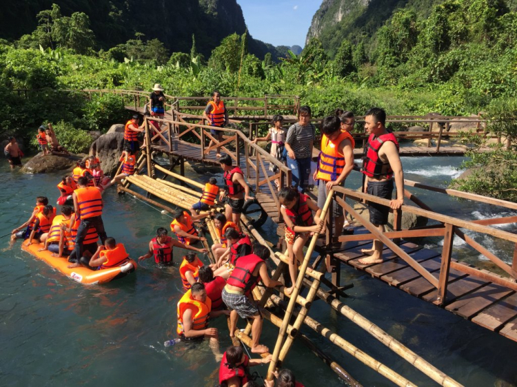 Hè Về, Chở Vợ Con Xuyên Việt.