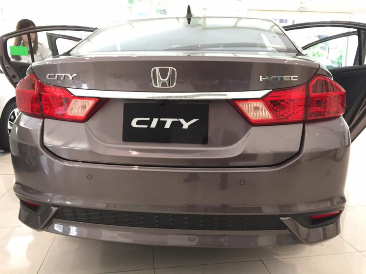 Hình ảnh Honda City 2017 tại đại lý