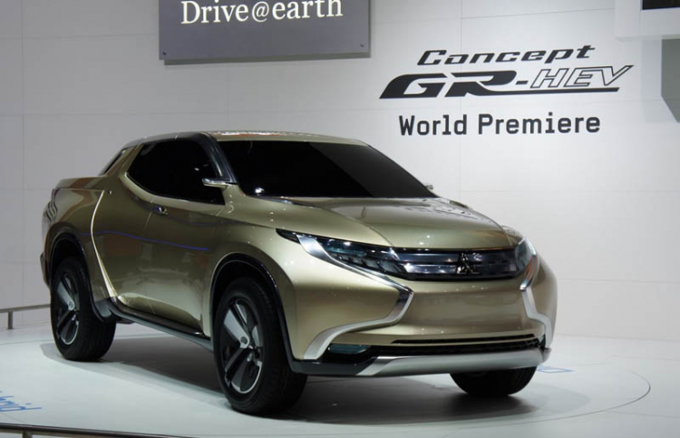 Rò rỉ ảnh Mitsubishi Triton 2015 Rò rỉ ảnh Mitsubishi Triton 2015