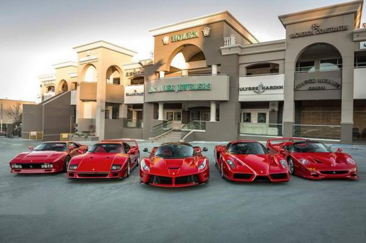 Vì sao tỷ phú Mỹ gốc Á bị từ chối mua Ferrari LaFerrari Aperta?