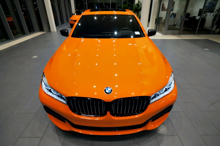 bmw-750i-fire-orange-new-2.jpg