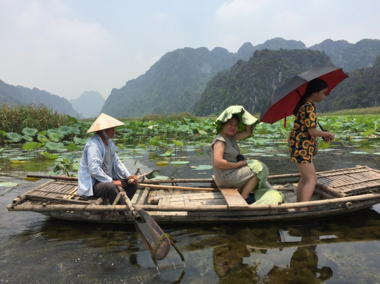 Hè Về, Chở Vợ Con Xuyên Việt. Hè Về, Chở Vợ Con Xuyên Việt.