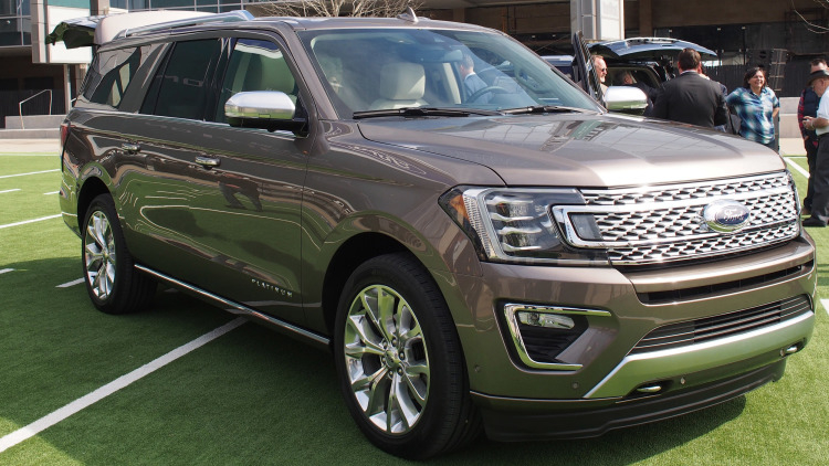 Ford Expedition 2018 sẽ có 8 phiên bản, giá từ 52.890 USD