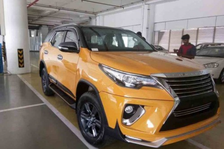 Biến Toyota Fortuner thành ‘xế sang’ Lexus chỉ với 70 triệu đồng