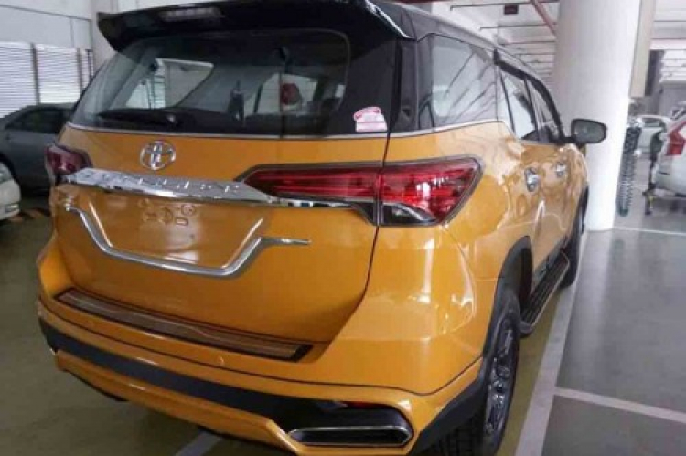 Biến Toyota Fortuner thành ‘xế sang’ Lexus chỉ với 70 triệu đồng