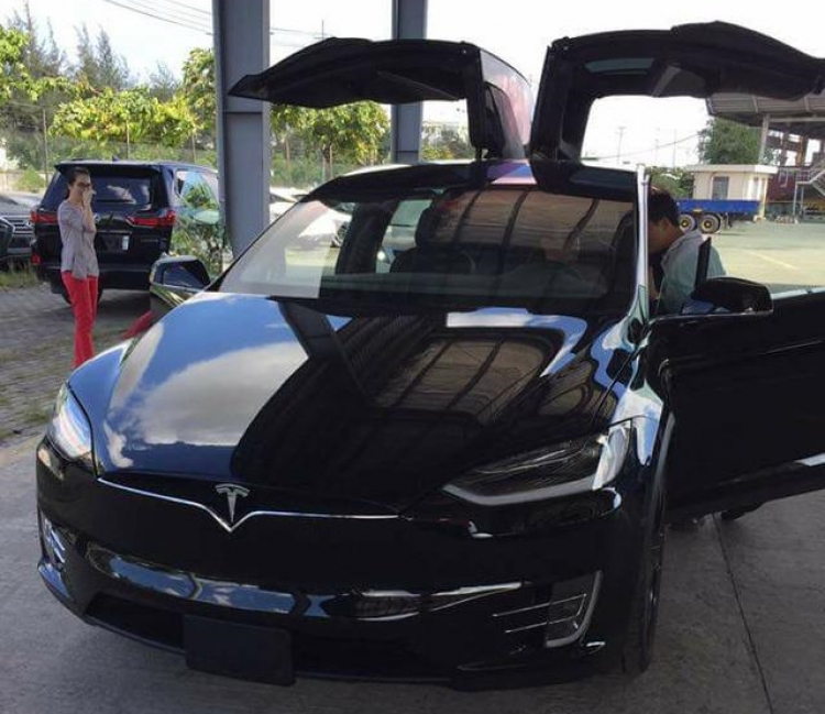 Tesla Model X thứ 2 về Việt Nam