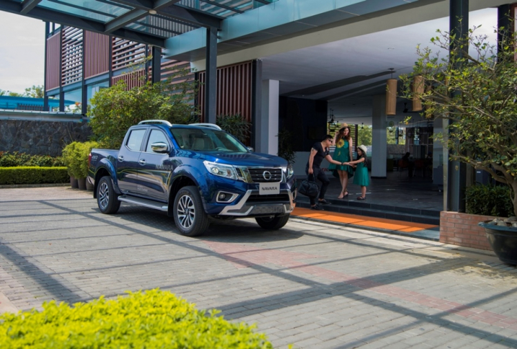 [QC] Chuẩn “soái ca” Minh Tiệp bên gia đình ngày cuối tuần với Nissan Navara