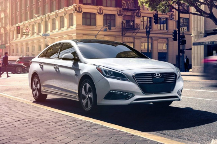 Audi A8 hoàn toàn mới chính thức ra mắt với đầy ắp công nghệ Audi A8 hoàn toàn mới chính thức ra mắt với đầy ắp công nghệ