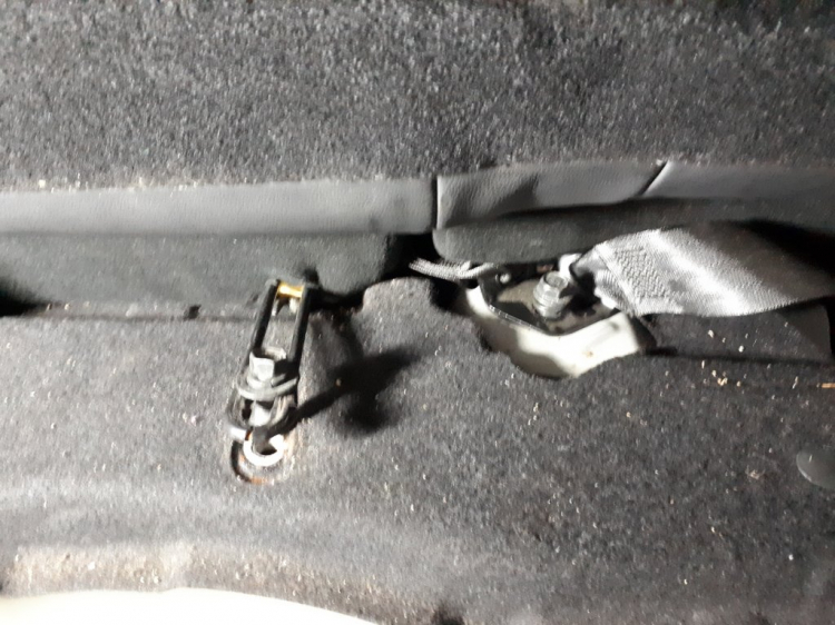 Cách âm cho Kia Sportage Cách âm cho Kia Sportage
