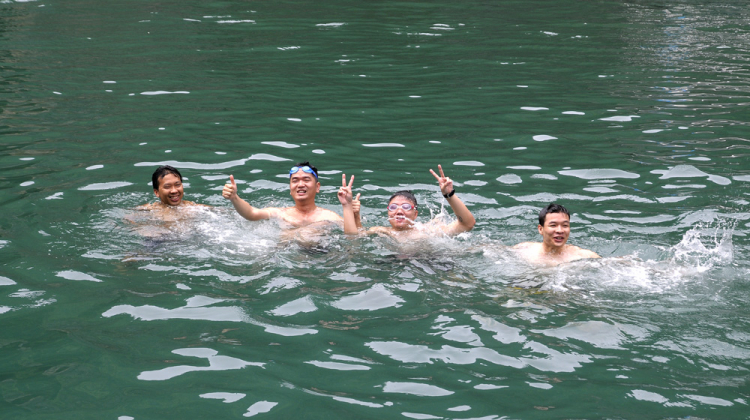 MBFC khởi hành Caravan Hè 2014 : Sài Gòn, Việt Nam – Phuket, TháiLan MBFC khởi hành Caravan Hè 2014 : Sài Gòn, Việt Nam – Phuket, TháiLan