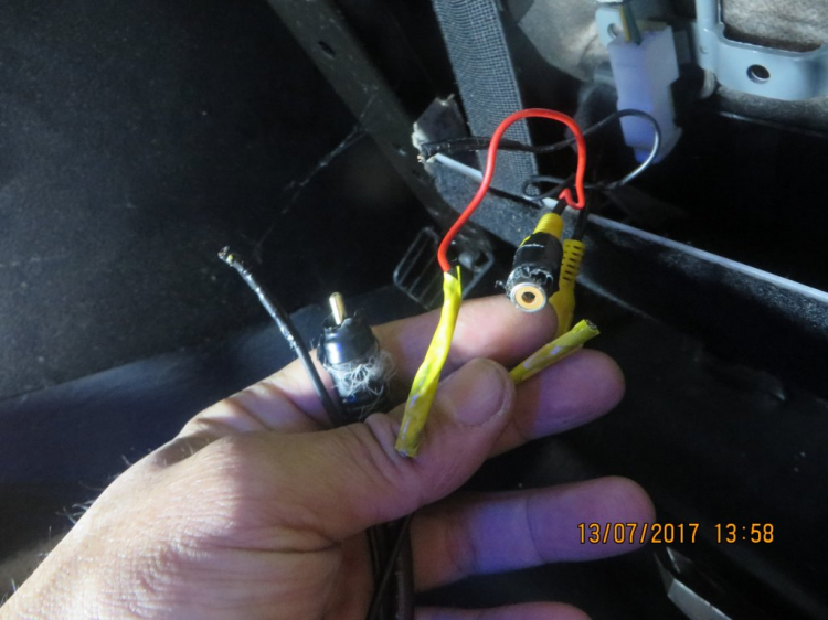 Cách âm cho Kia Sportage Cách âm cho Kia Sportage