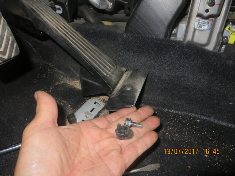 Cách âm cho Kia Sportage Cách âm cho Kia Sportage