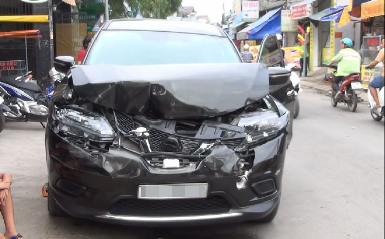 Lại là Fortuner lực đâm chưa đủ? Lại là Fortuner lực đâm chưa đủ?