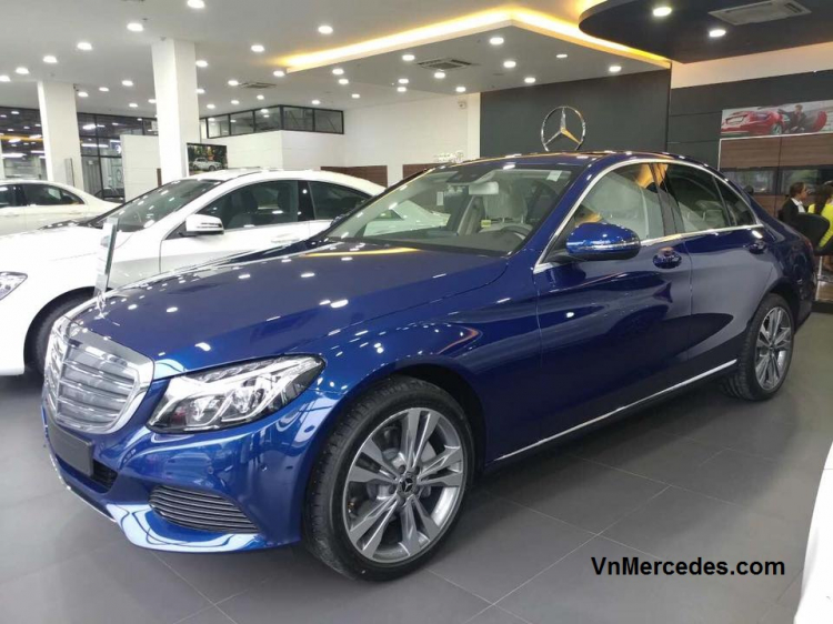 MERCEDES PHÚ MỸ HƯNG ƯU ĐÃI MỚI ĐẶC BIỆT DÀNH CHO C200 C250 C300 2017 MỚI