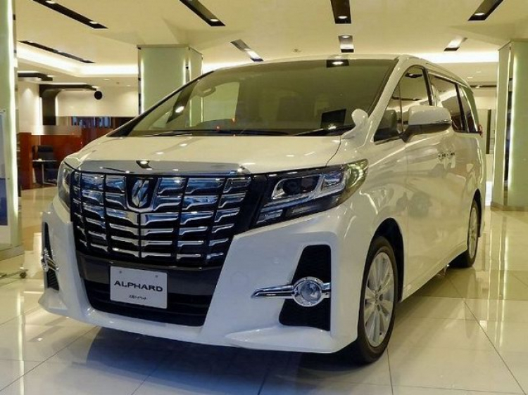 Xe 7 chỗ Toyota Alphard sắp ra mắt Việt Nam?