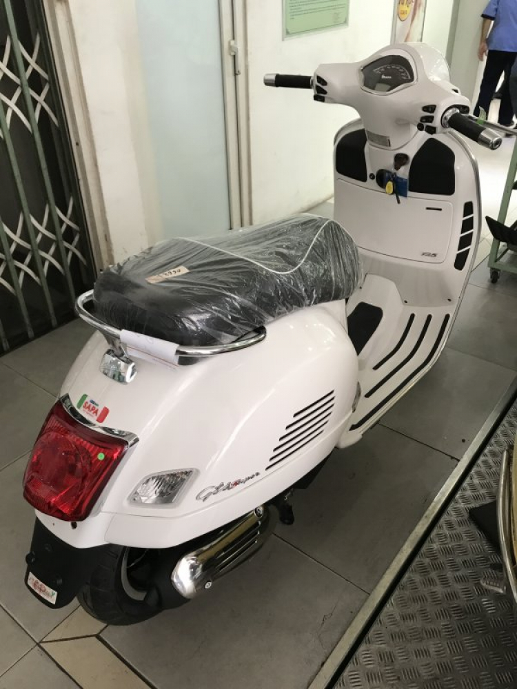 Piaggio ra mắt GTS Super 125 và 300 cc - giá 89 triệu và 120 triệu