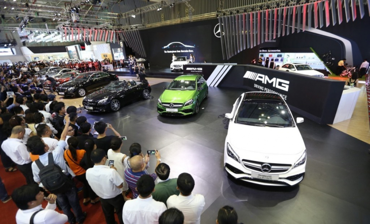 [VMS 2017] Mercedes sẽ trang bị hộp số 9G-TRONIC cho toàn bộ C-Class mới
