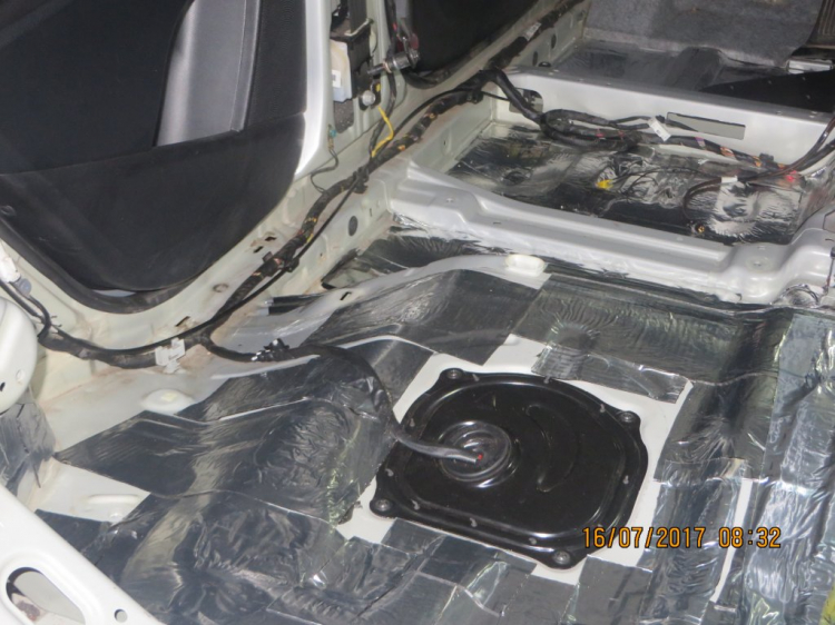 Cách âm cho Kia Sportage Cách âm cho Kia Sportage