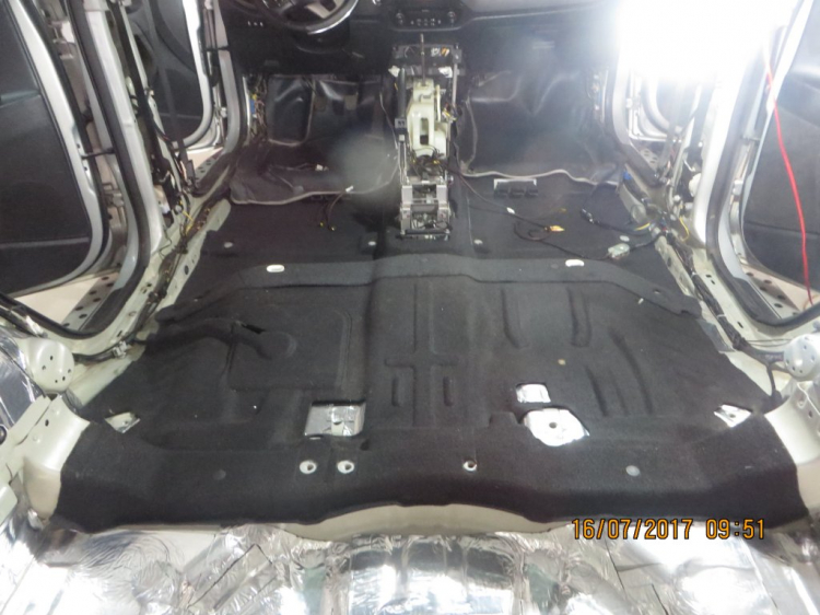 Cách âm cho Kia Sportage Cách âm cho Kia Sportage
