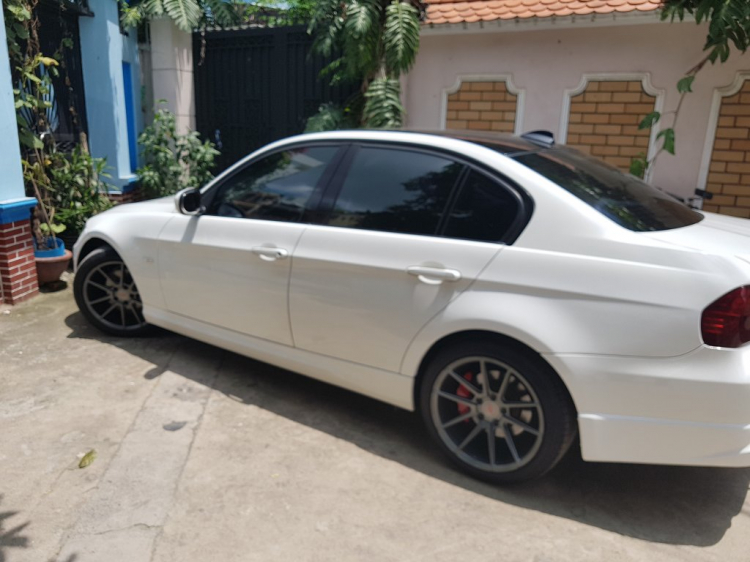 Cần mua bmw e90