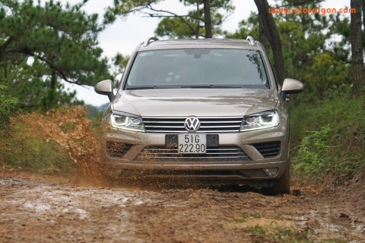 Đánh giá VW Touareg - Thêm lựa chọn SUV cỡ trung đến từ Đức Đánh giá VW Touareg - Thêm lựa chọn SUV cỡ trung đến từ Đức