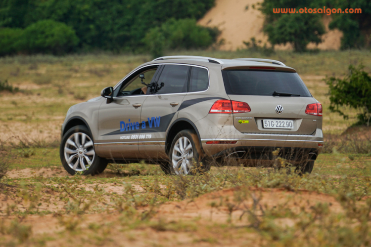 Đánh giá VW Touareg - Thêm lựa chọn SUV cỡ trung đến từ Đức Đánh giá VW Touareg - Thêm lựa chọn SUV cỡ trung đến từ Đức