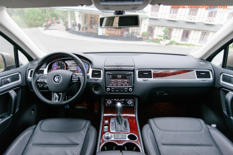 Đánh giá VW Touareg - Thêm lựa chọn SUV cỡ trung đến từ Đức Đánh giá VW Touareg - Thêm lựa chọn SUV cỡ trung đến từ Đức