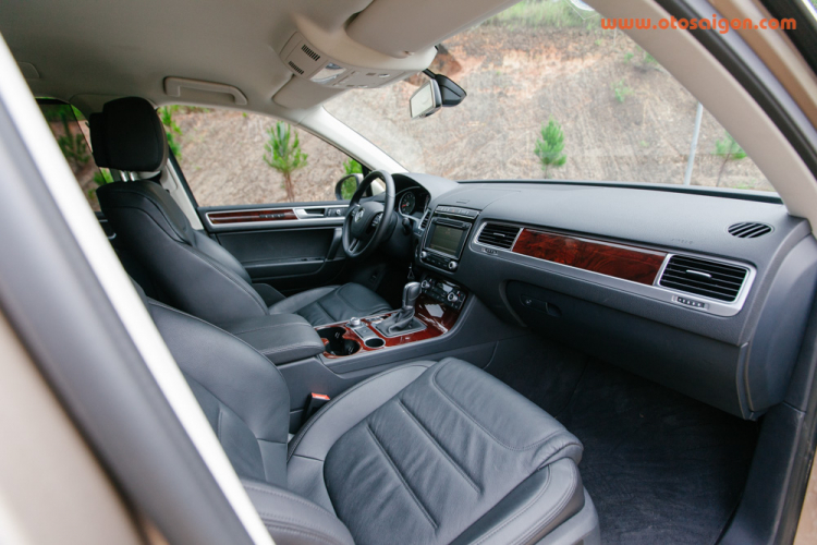 Đánh giá VW Touareg - Thêm lựa chọn SUV cỡ trung đến từ Đức Đánh giá VW Touareg - Thêm lựa chọn SUV cỡ trung đến từ Đức