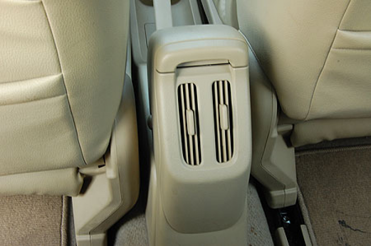 Tìm ace chơi xe Nissan Grand Livina Tìm ace chơi xe Nissan Grand Livina