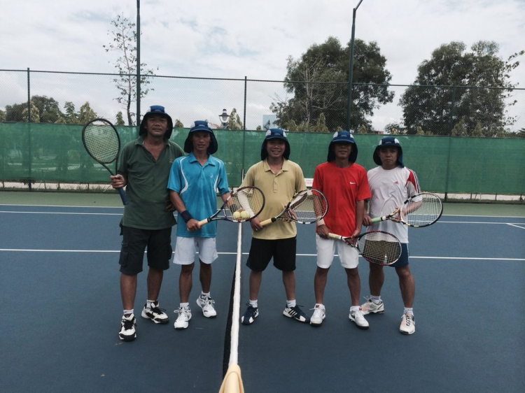 OS.XNL- CLB Tennis Xóm nhà lá