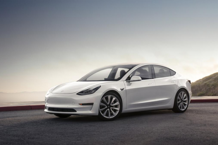 Đánh giá sơ bộ Tesla Model 3 vừa ra mắt