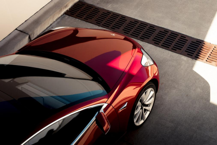 Đánh giá sơ bộ Tesla Model 3 vừa ra mắt