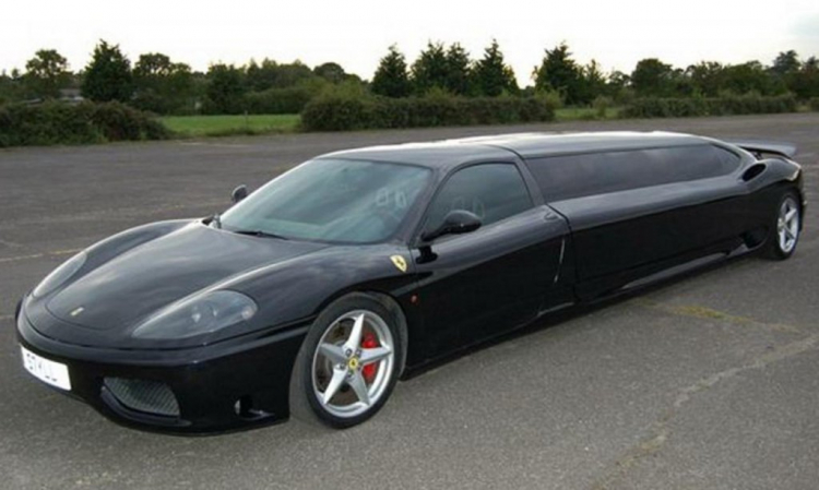Ferrari 360 Modena trở thành xe limousine