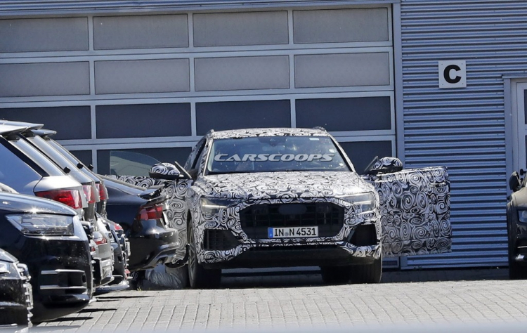 Audi Q8 bị bắt gặp khi đang chạy thử