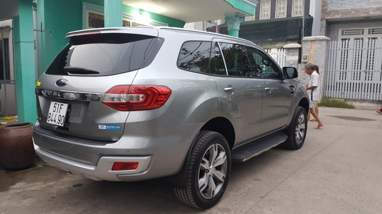 Đánh giá xe Ford Everest titanium 2.2 sau 1.300km và 10.000km sử dụng.