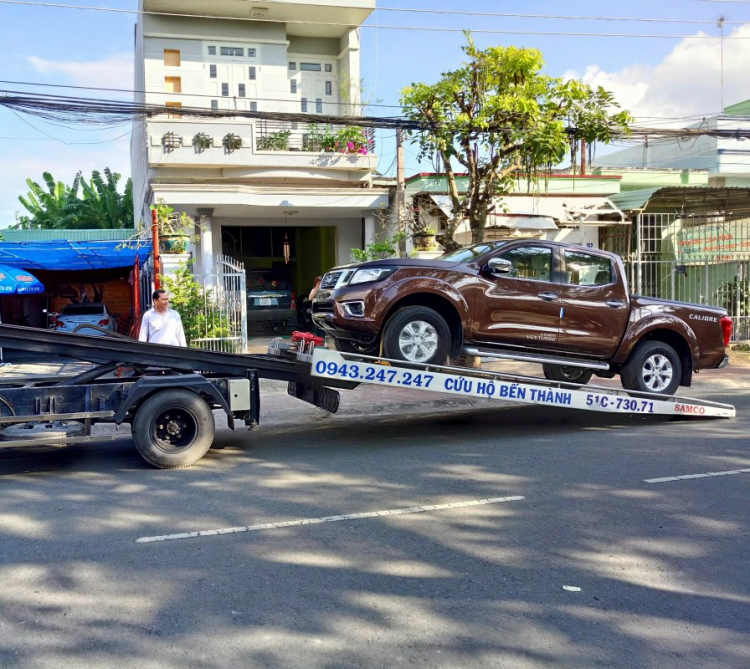 Em đã lên lẫy số vô lăng cho xe Nissan Navara EL