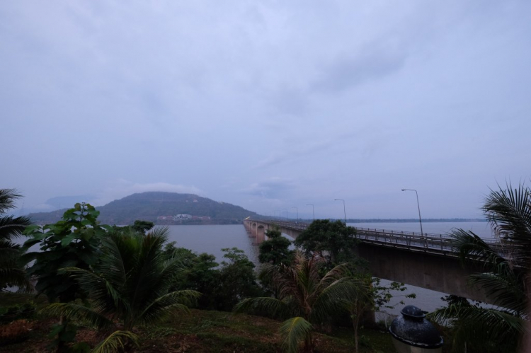 Hành trình Vờ-Cờ-Lờ (Việt-Cam-Lào) Hành trình Vờ-Cờ-Lờ (Việt-Cam-Lào)