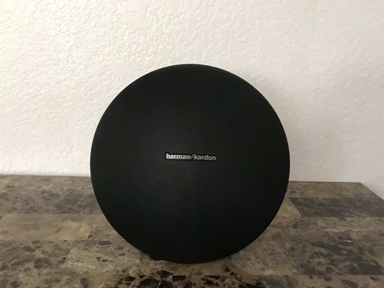 Cần bán loa Harman Kardon Onyx Studio 3