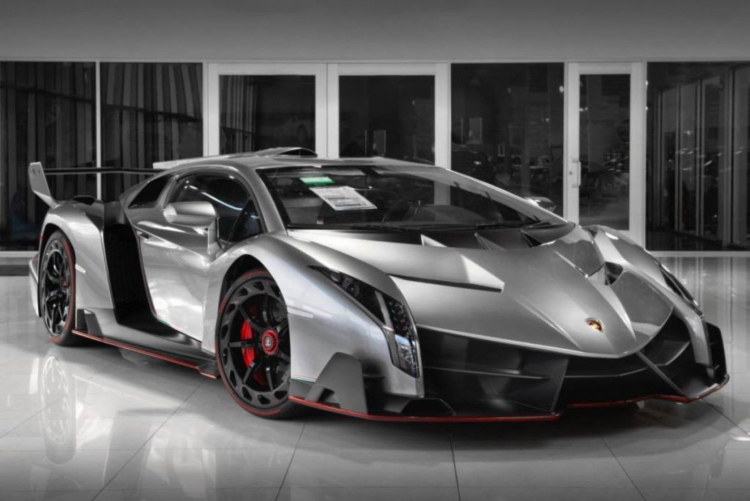 1 trong 3 chiếc Lamborghini Veneno được rao bán với giá 9,4 triệu USD