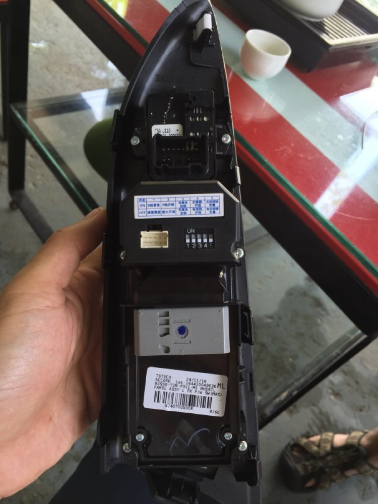 Accord có gập gương tự động ko mấy bác? Accord có gập gương tự động ko mấy bác?