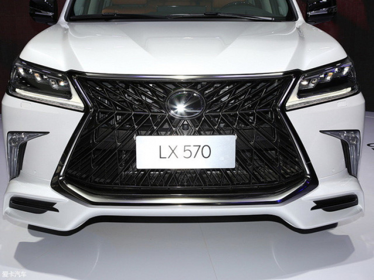 Lexus trình làng LX570 phiên bản đặc biệt Superior