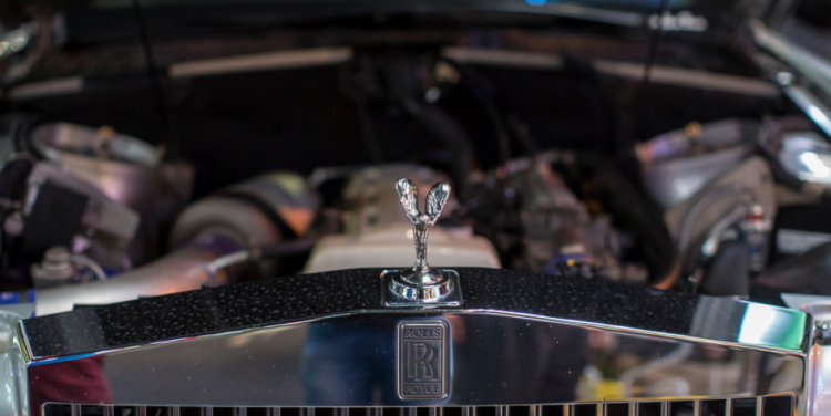 Lắp động cơ Toyota Supra cho Rolls-Royce Phantom