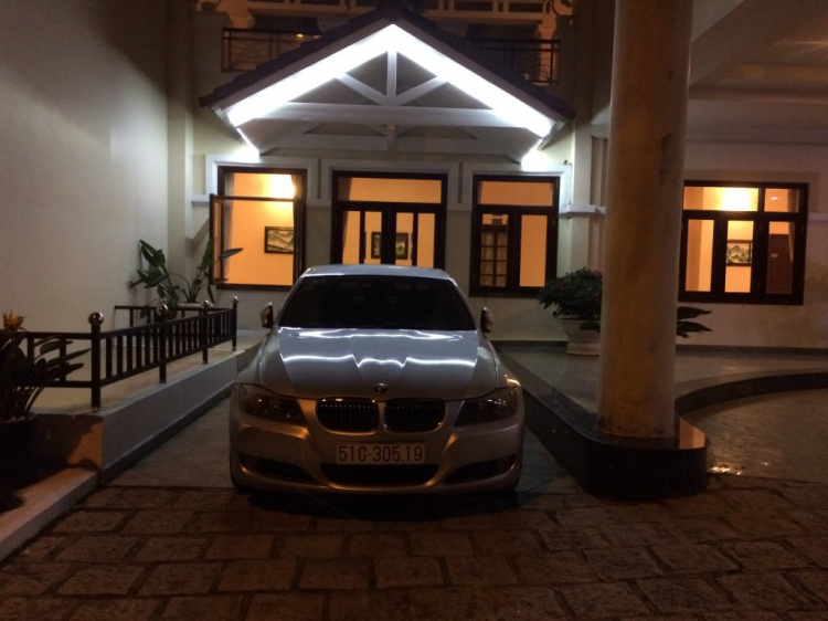 Con E90 BMW 325i đầu tiên của em Con E90 BMW 325i đầu tiên của em