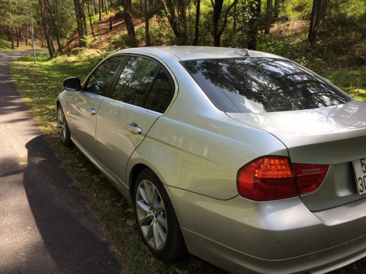 Con E90 BMW 325i đầu tiên của em