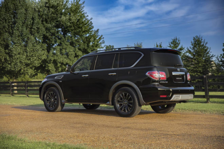 Nissan Armada 2018: SUV 8 chỗ giá 1,04 tỷ đồng