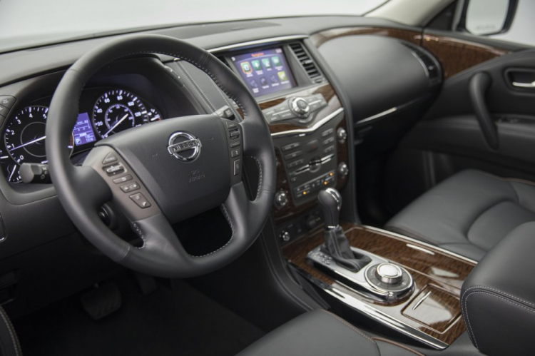 Nissan giới thiệu hệ thống gương chiếu hậu thông minh trên Armada 2018
