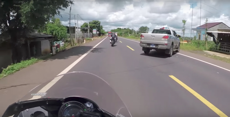 Mô tô PKL chạy trốn CSGT tại tỉnh Đăk Nông